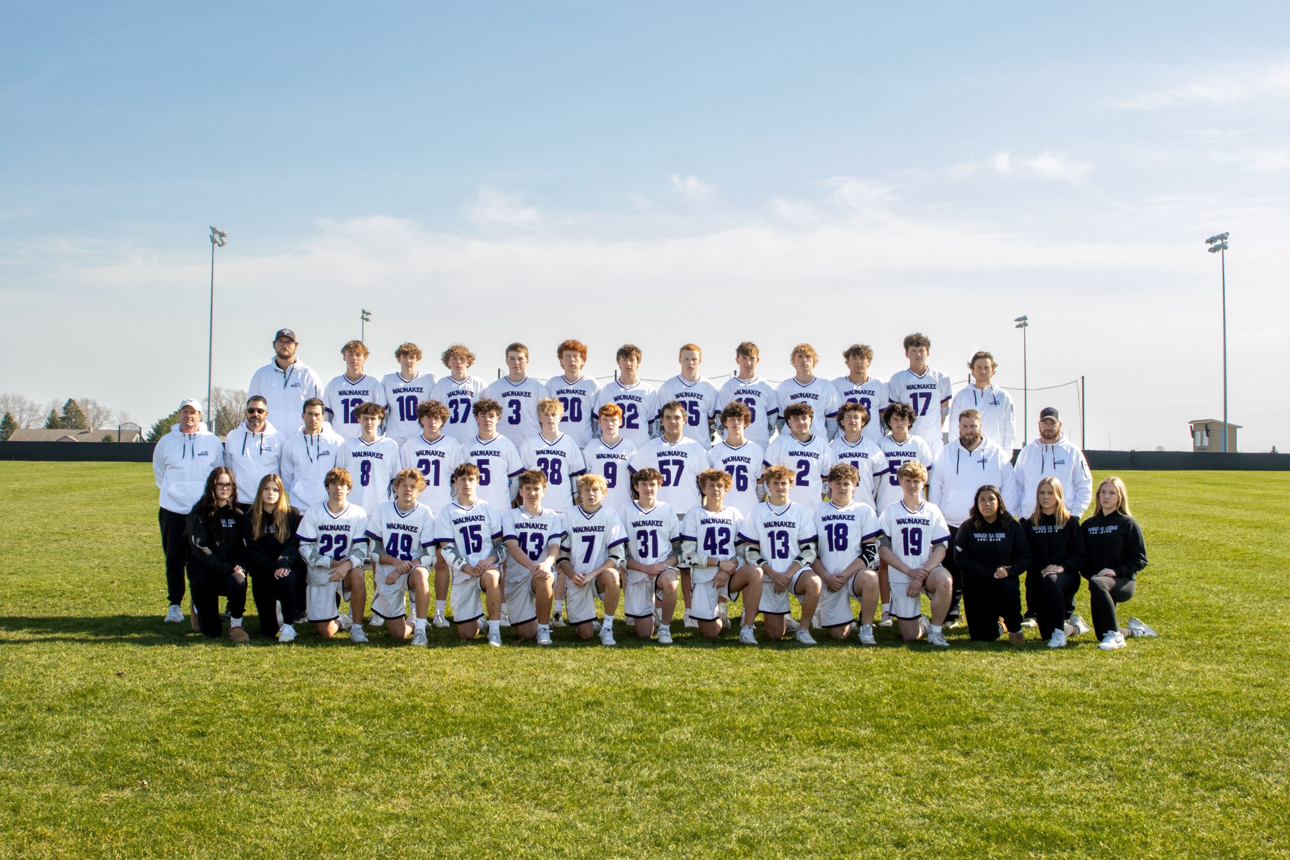 Varsity Team with Managers-7422 Varsity Team with Managers-7422